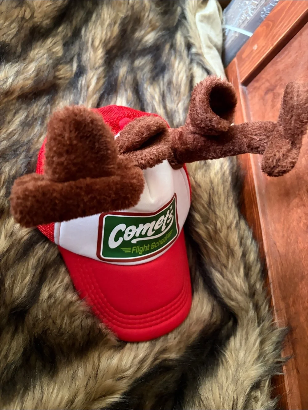 Amscan Hat Kid’s Red White Brown Comet's Flight School Antlers Adjustable